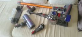 Dyson V8 Absolute Akkusauger mit Zubehör