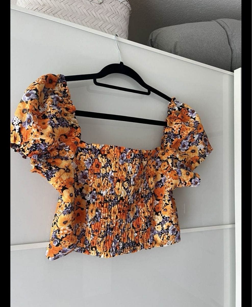 H&M Tops: H&M Top – Gebraucht aus Wil SG von xrnvani 2