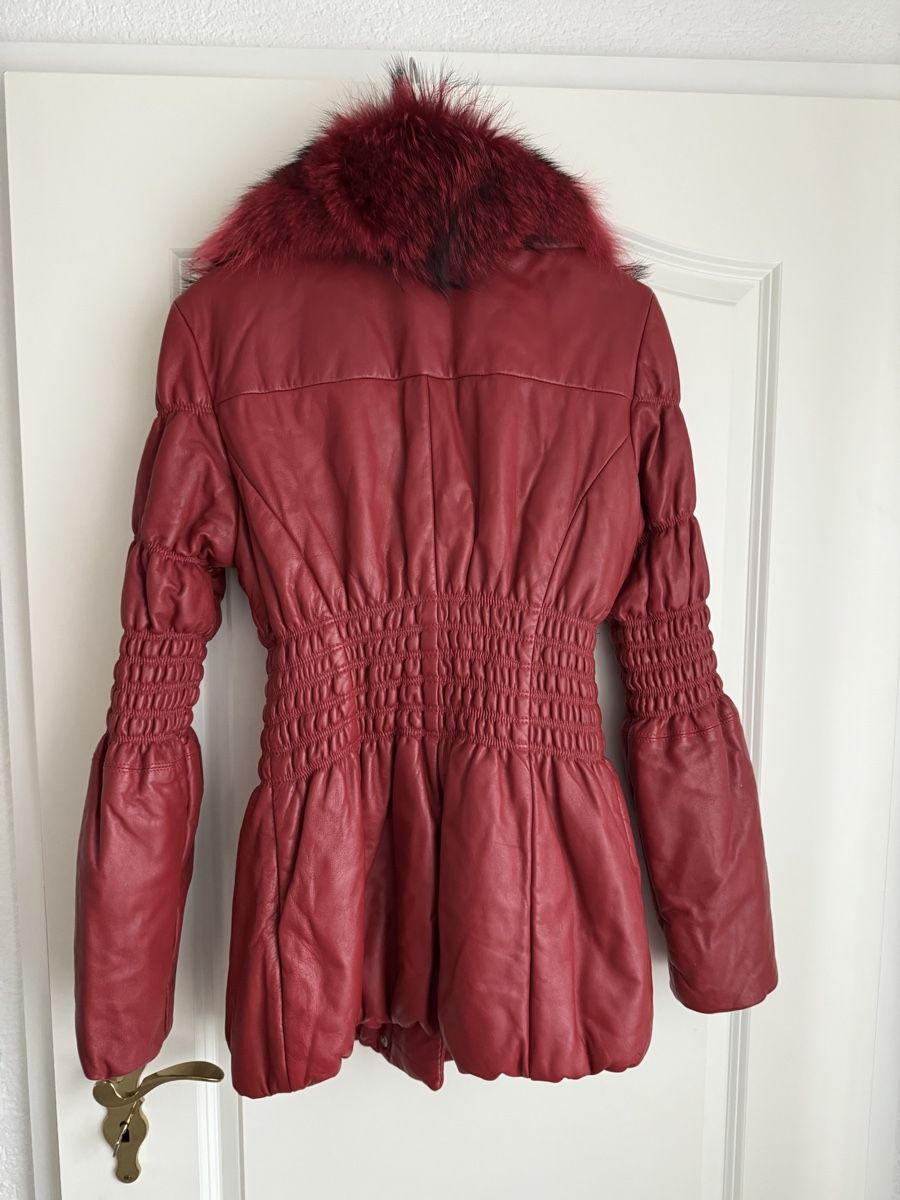 Jacken: Lederjacke rot mit Pelz 36/38 – Gebraucht aus Wolfwil von sannaric 1