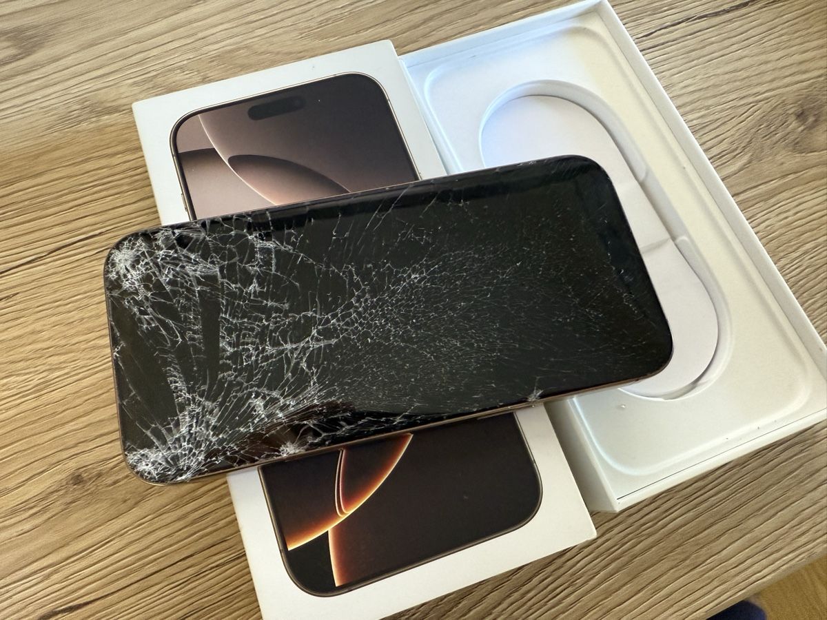 Apple Handys / Smartphones: iPhone 16 Pro Max 256GB – Defekt aus Adligenswil von alessandro2007 2
