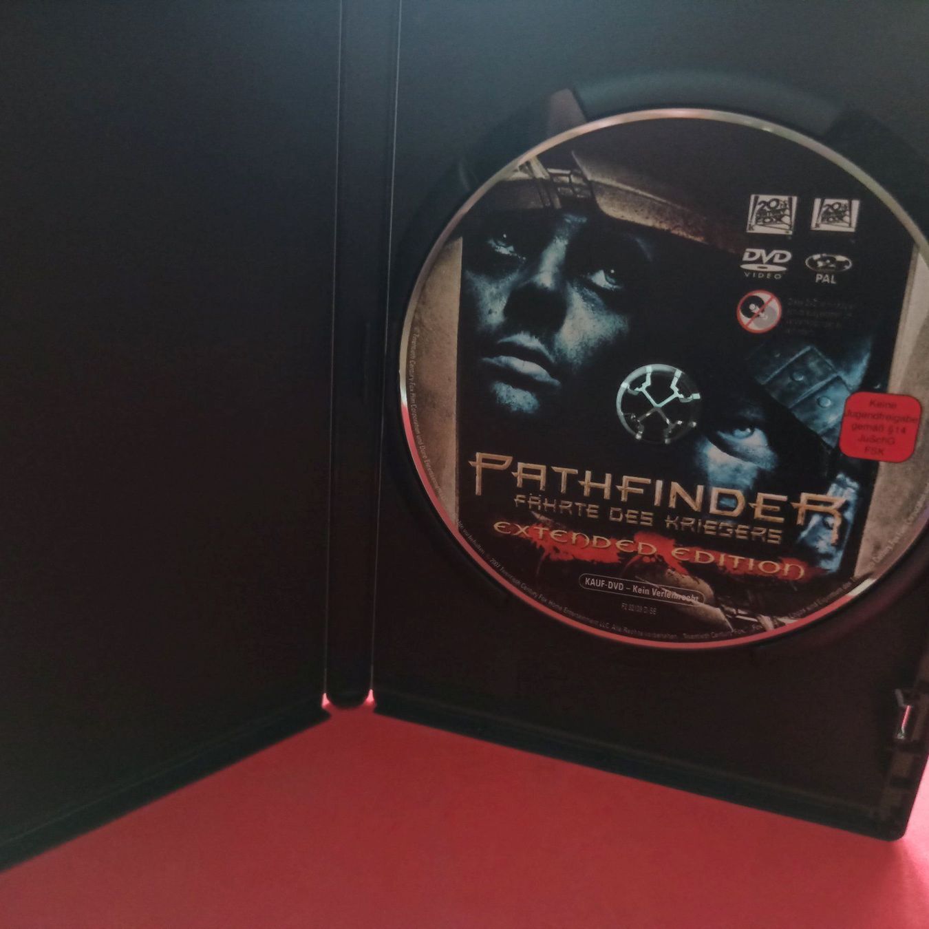 Tutti i DVDs: Pathfinder - Fährte des Kriegers – Usato da Dübendorf venduto da kb86_MOVIE 3