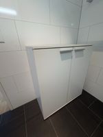 Sideboard weiss zwei Türen 80 cm breit guten Zustand gebrauc