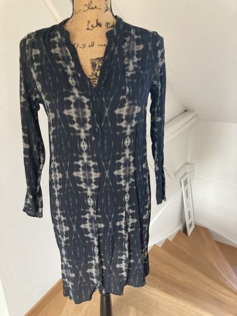 Kleid der Marke Plusfine, Grösse M