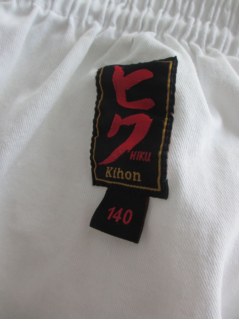Completi: Karate Gi/Anzug Grösse 140 – Usato da Gebenstorf venduto da Pickup8 3
