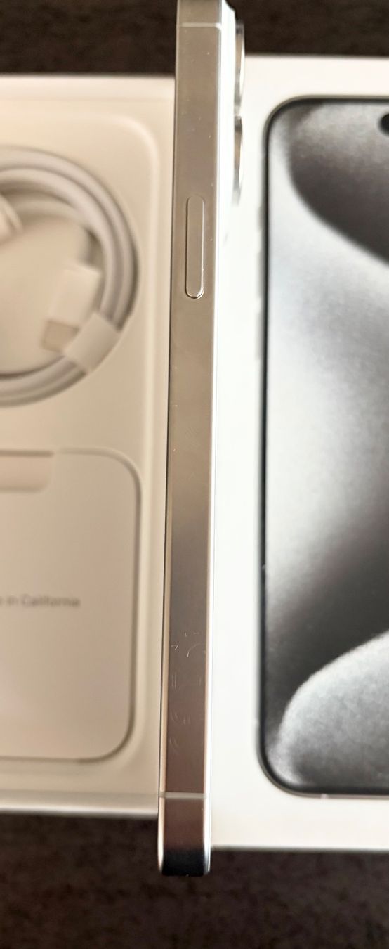 Apple Telefoni cellulari / Smartphones: iPHONE 15 PRO MAX white 256GB-ZDD – Usato da Nürensdorf venduto da metropolitans 5