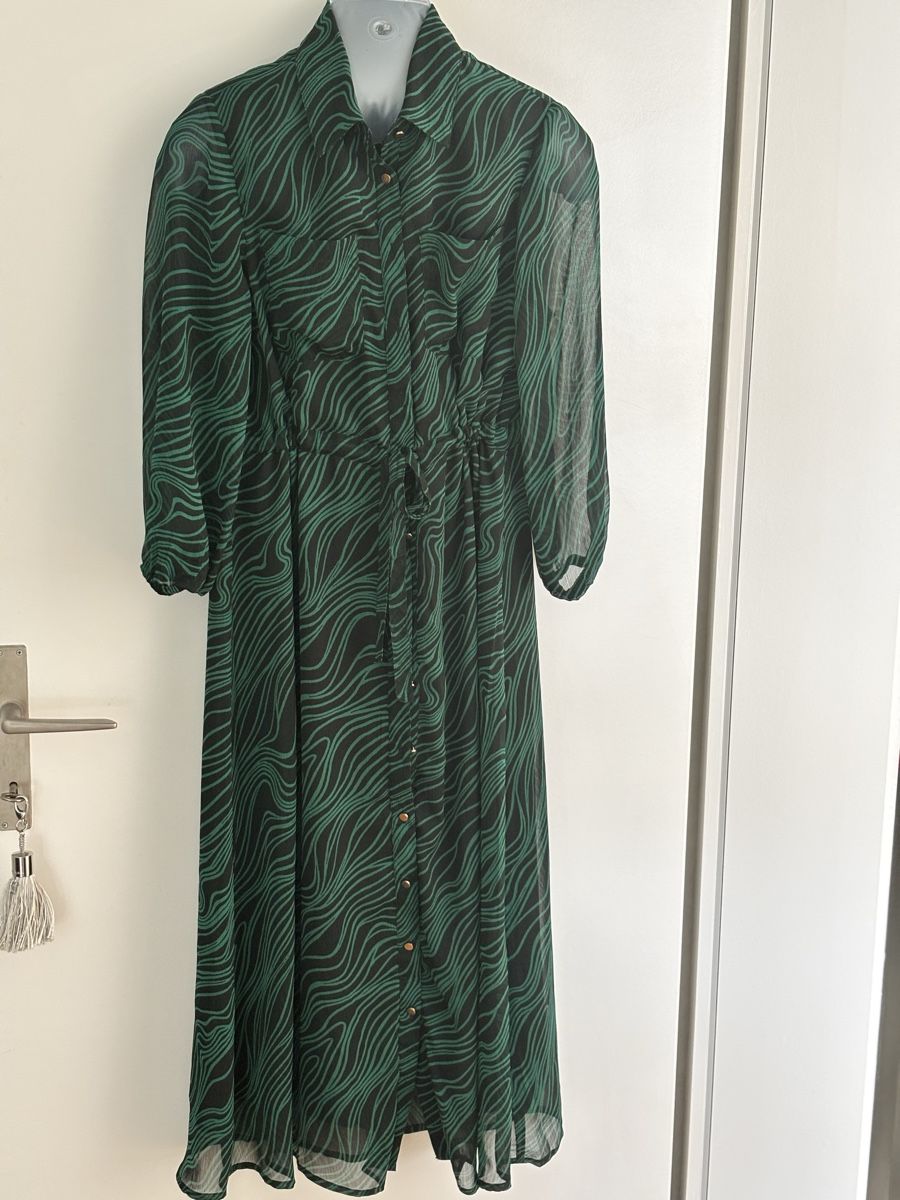 Phase Eight Kleider: Kleid Phase Eight – Gebraucht aus Pratteln von Mar.La.Ma