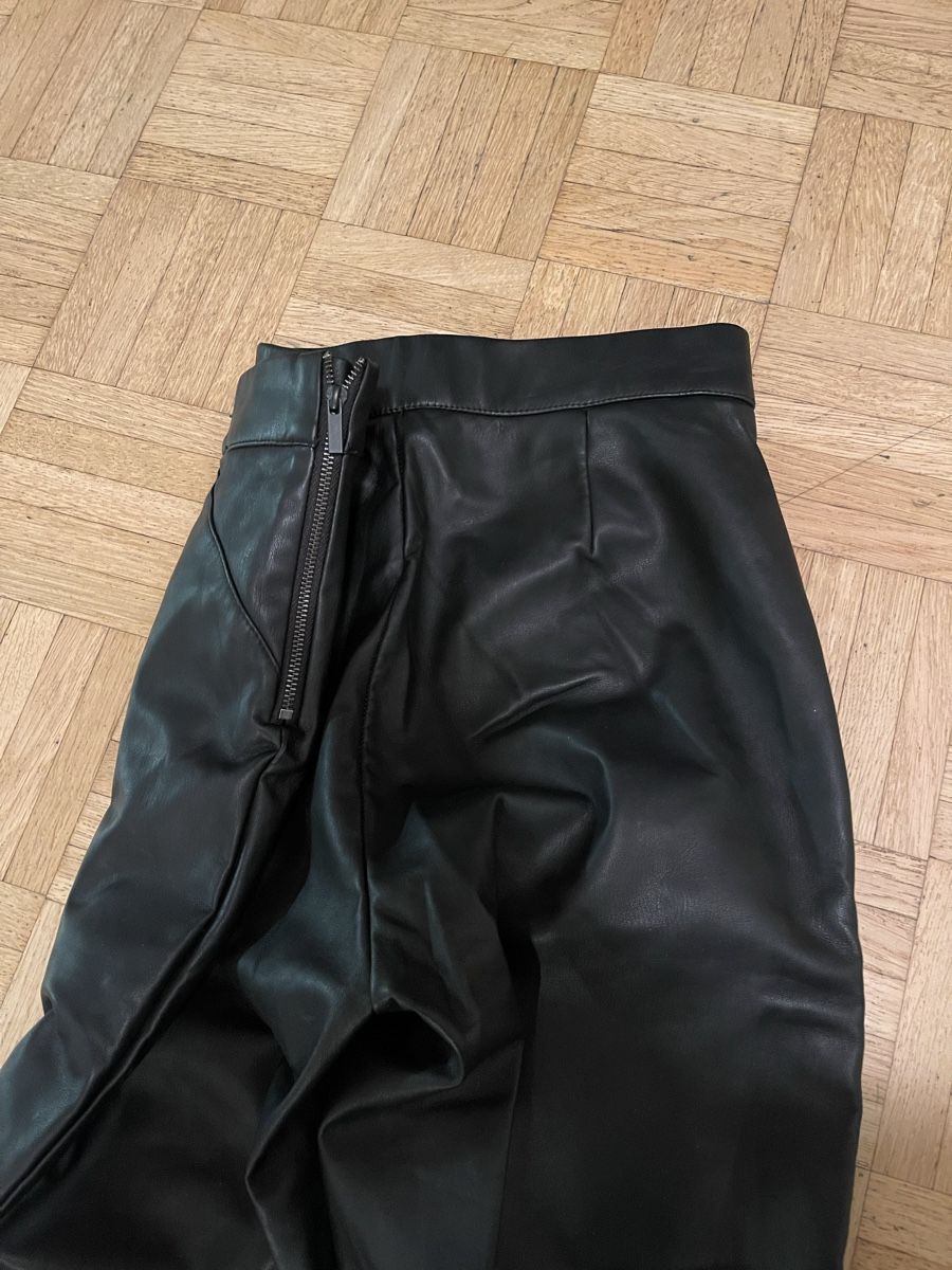 Zara Pantaloni: Lederhose Imitation Gr. S – Usato da Zürich venduto da Kia78 7