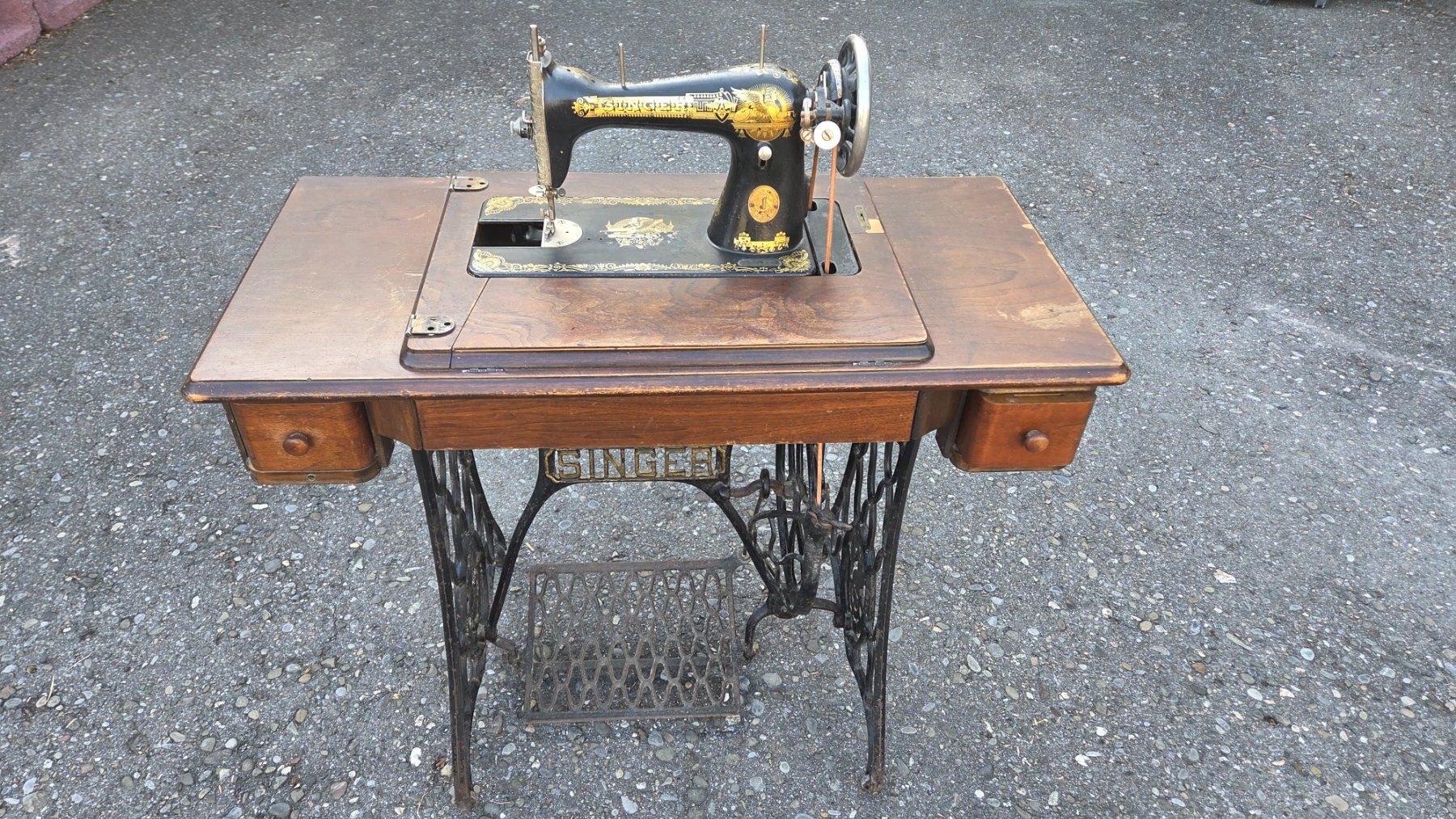 Singer Machines à coudre: Singer Nähmaschine – D'occasion à Seon par Wetwillie