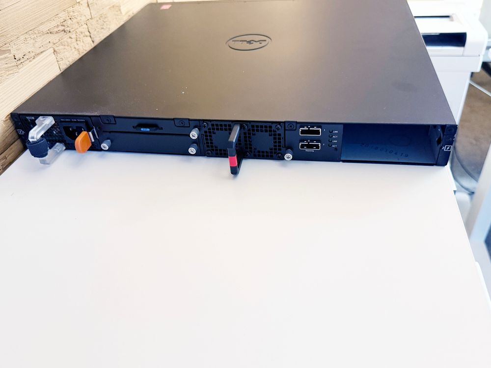 Dell N3048P Switch mit Rack-Schienen und opt. Modul SFP+ RF (Gebraucht ...