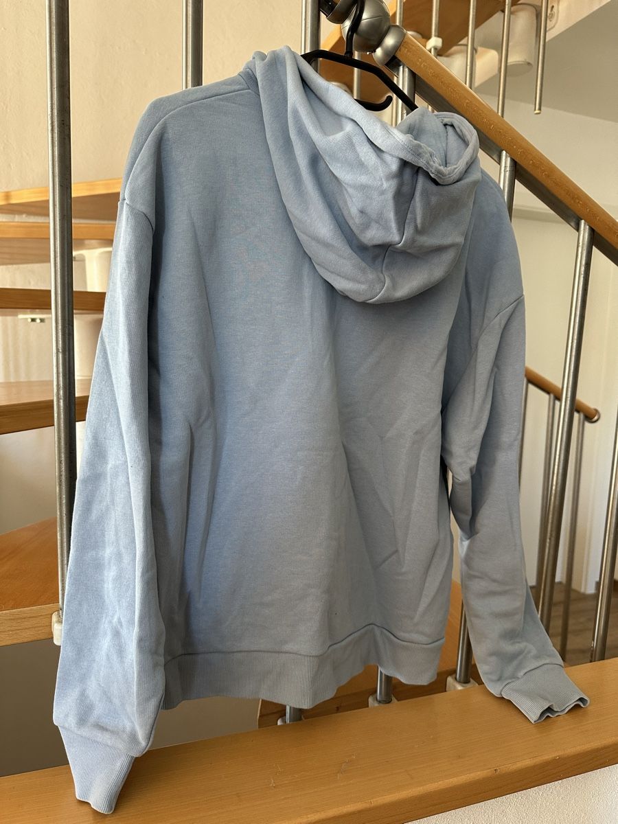 Monki Pullover & Sweatshirts: Sweat Monki bleu ciel T.S neuf – Neu (gemäss Beschreibung) aus Perroy von barballalla 1