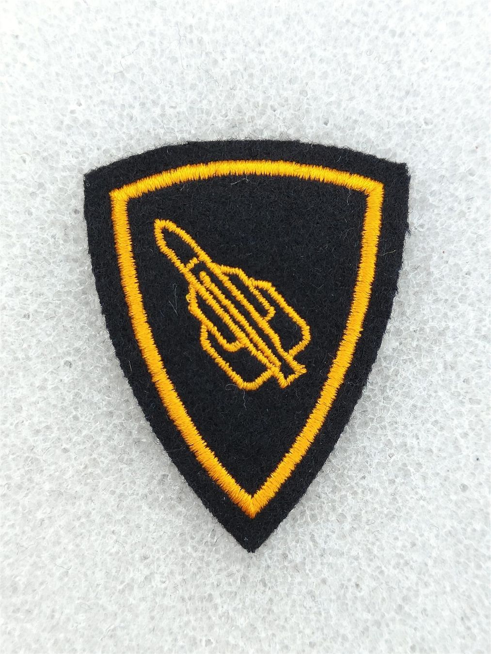 Placchette & Badge: Abzeichen Lenkwaffenschütze Ord. 1995 V5 – Usato da Bauma venduto da SwissMilitaria