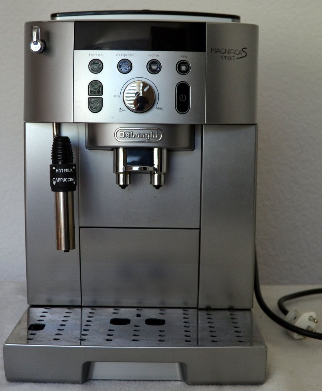De'Longhi Macchine per caffè & Macchine per espresso: DeLonghi  Magnifica S Smart Kaffeemaschine / machine à café – Usato da Collonges venduto da arashee 1