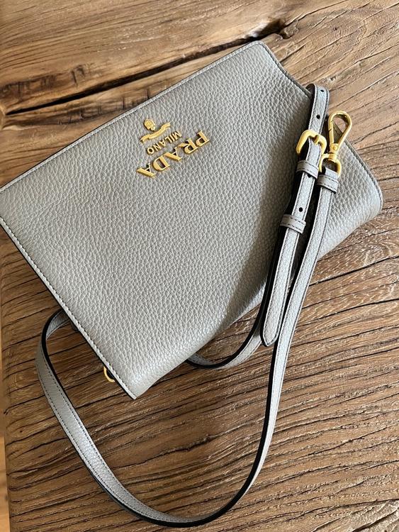 Prada Tasche Beige/Silber Top Zustand