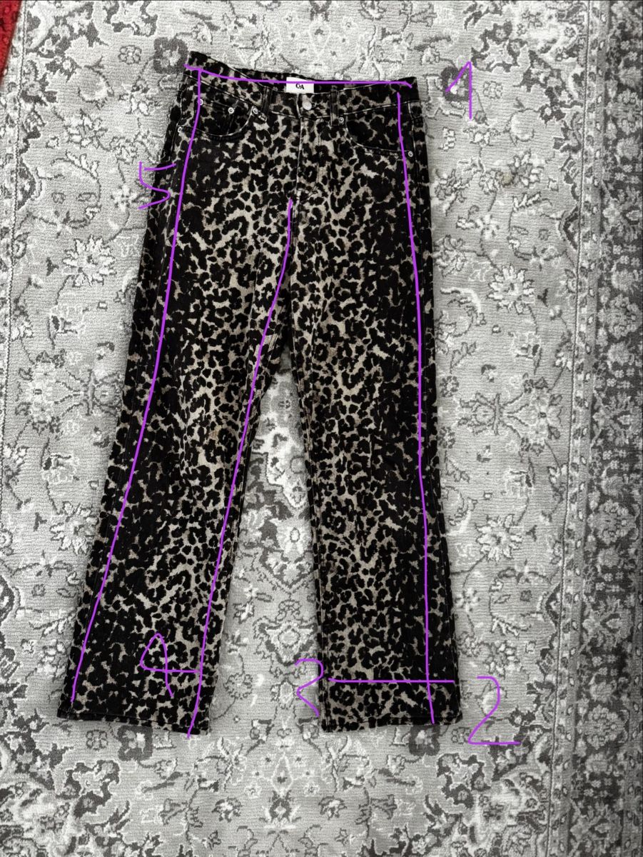 C&A Jeans: Leo Print Jeans Baggy – Usato da Schaan venduto da kri_tsw8 3