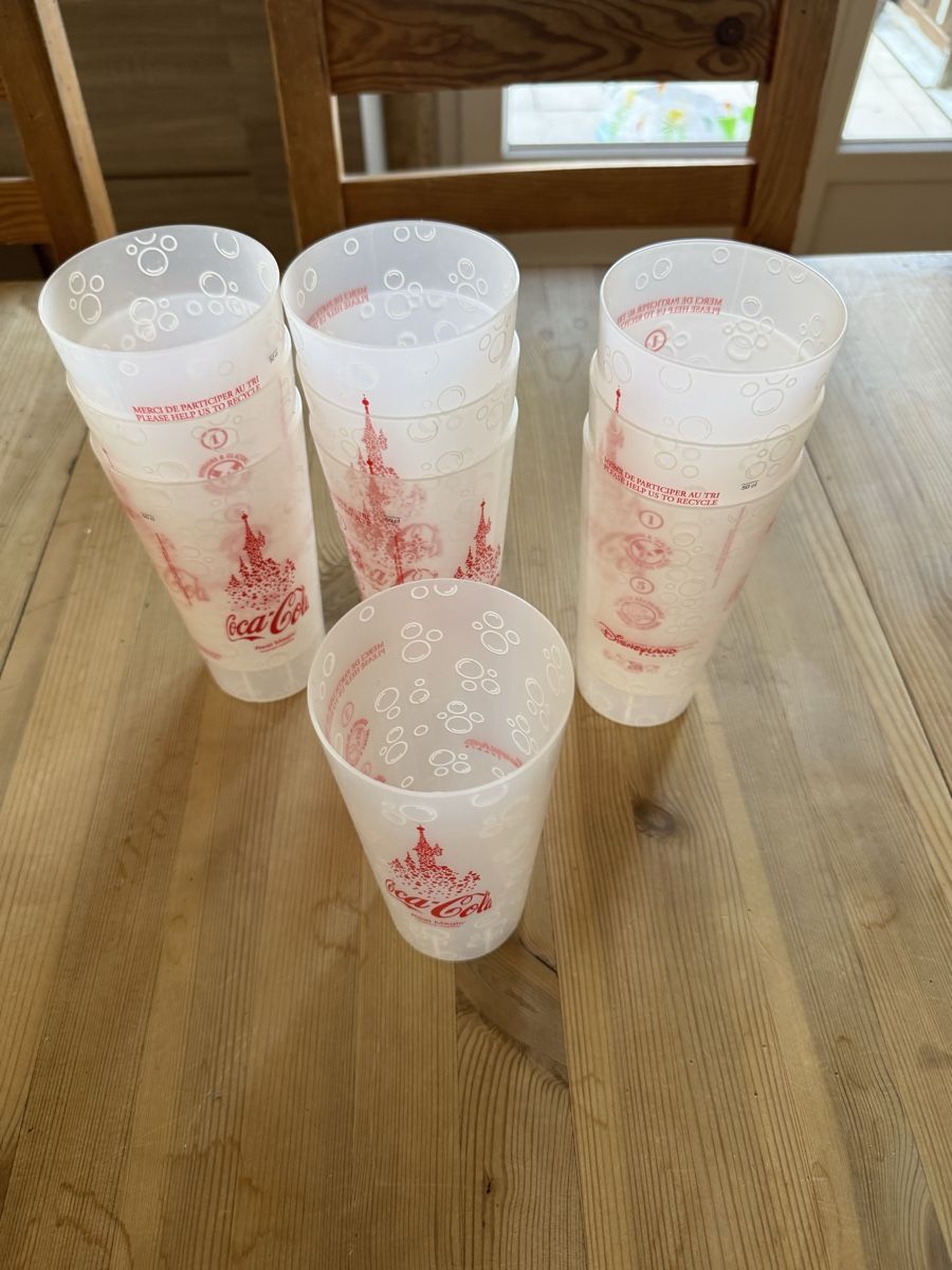 Contenitori & Simili: Gobelets Disneyland Paris Coca et autres – Usato da Veyrier venduto da kimedovapa 1