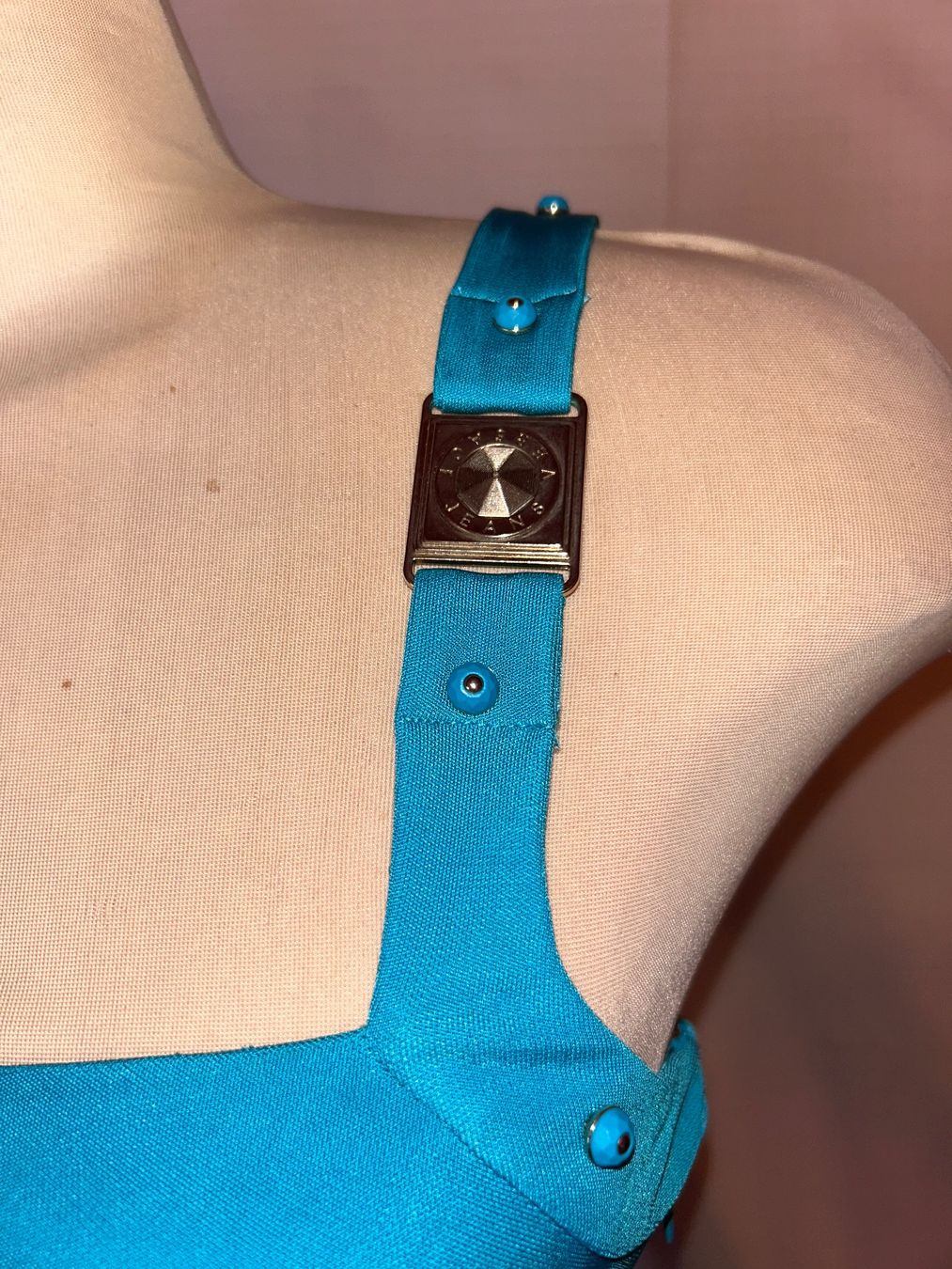Versace Vestiti: Versace Jeans Cocktailkleid – Nuovo e nell'imballaggio originale da Davos Dorf venduto da Juszy-Shop 3