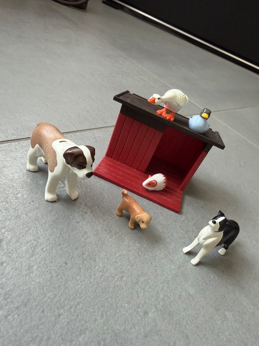 Playmobil Giocattoli: Playmobil 6 Tiere & Hüttli – Usato da Flawil venduto da rudegirl17