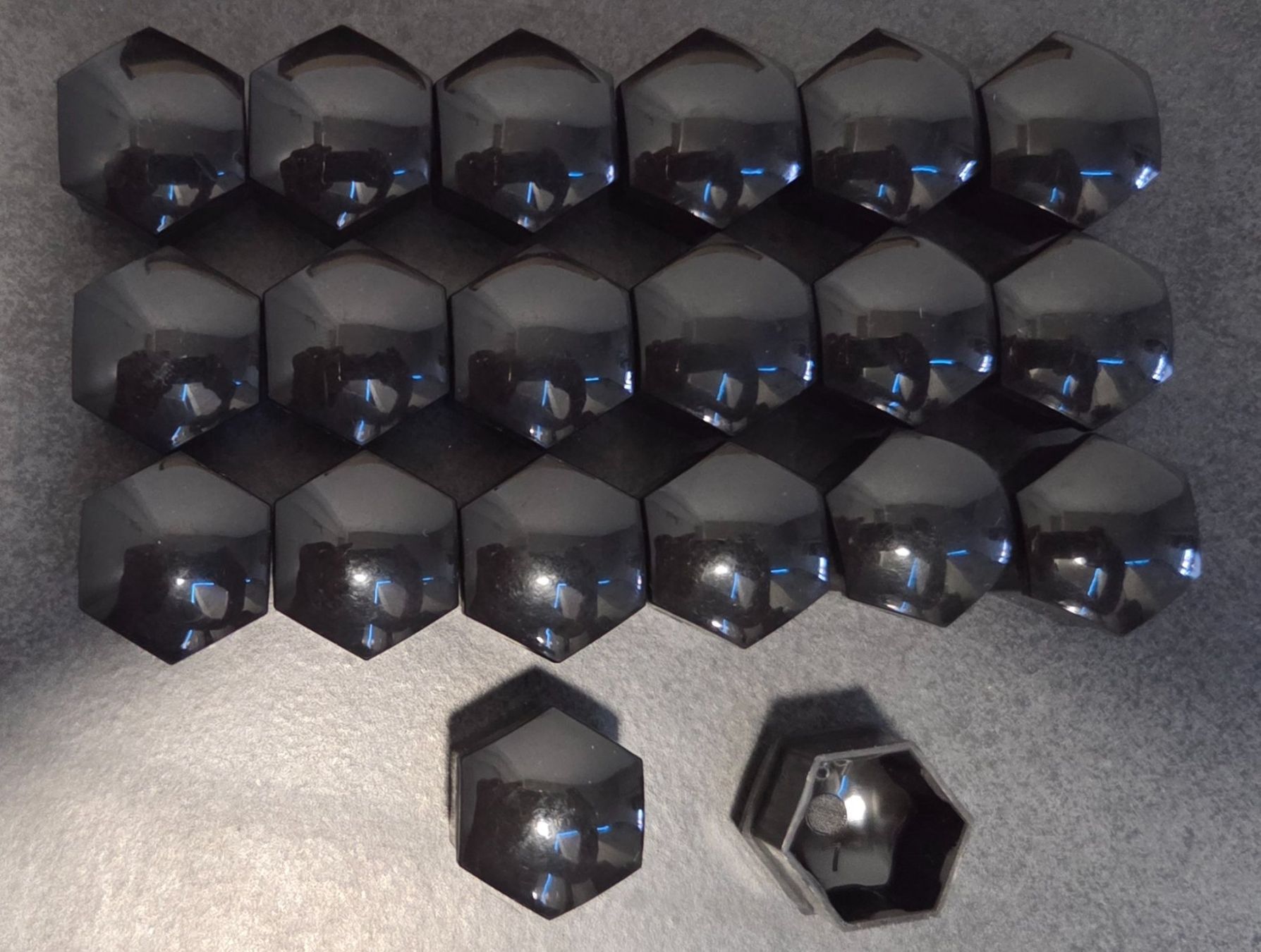 Cerchioni: Cache écrou  noir brillant 17mm – Usato da Erlach venduto da roberto910 3