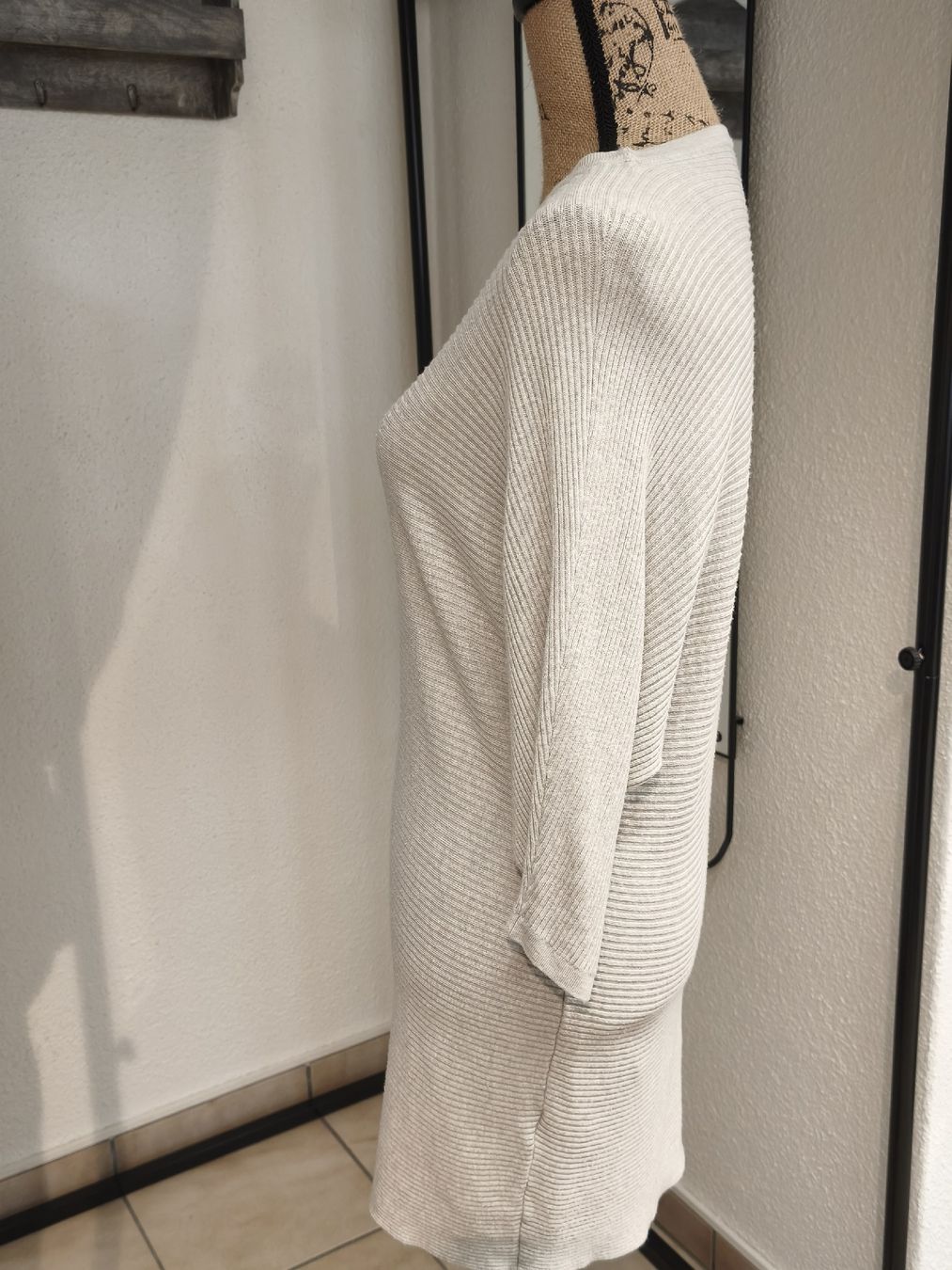Maglioni & Felpe: Damen Pullover Chicorée gerippt beige Grösse S neuwertig – Nuovo (secondo la descrizione) da Emmetten venduto da SecondhandSiska 1