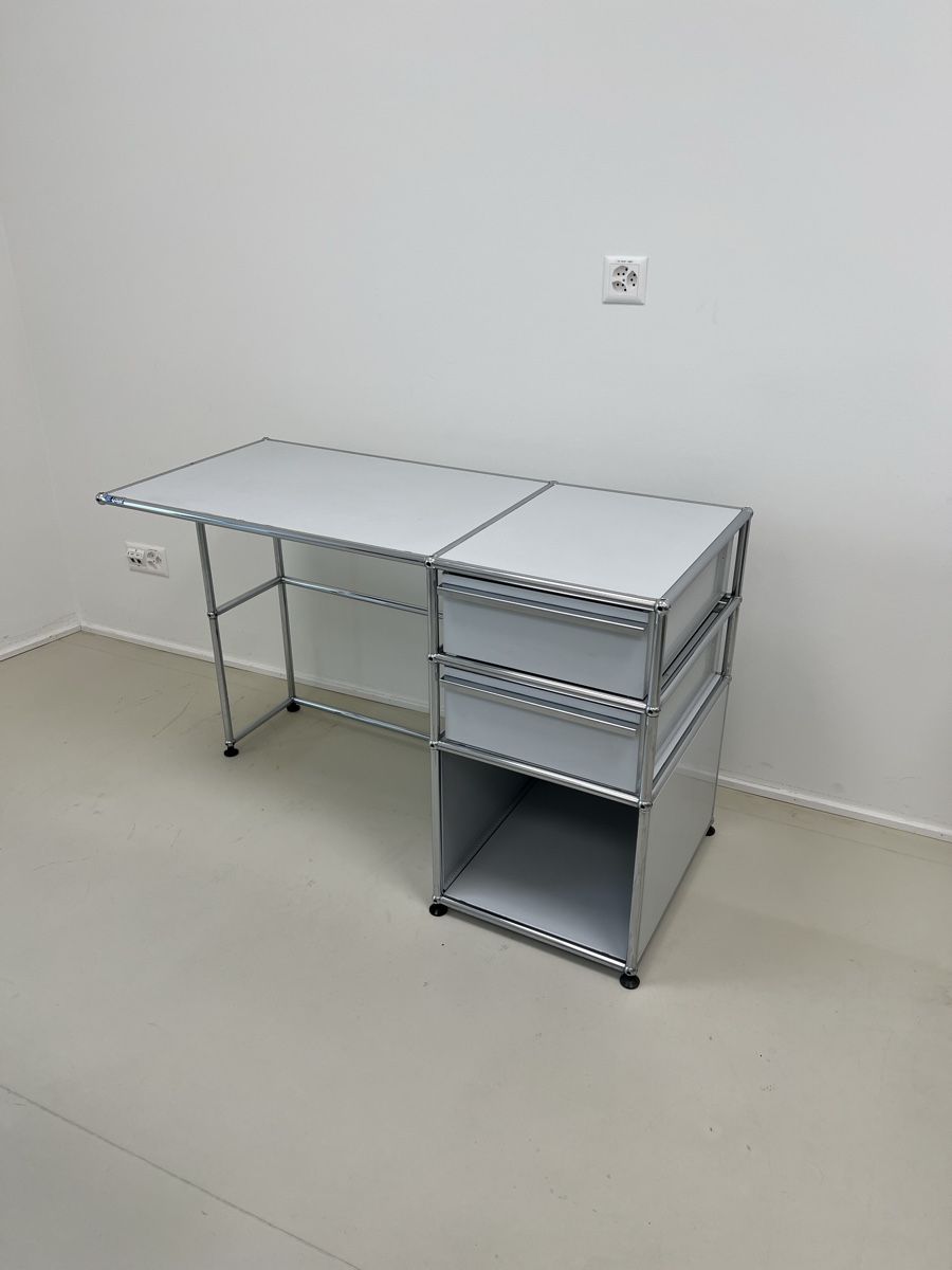 USM Scrivanie: USM Haller Korpus / Regal / Tisch – Usato da Schönenbuch venduto da retrohunter