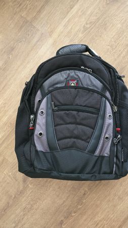 💫💯%  Wenger Rucksack schwarz grau mit Laptopfach NEU