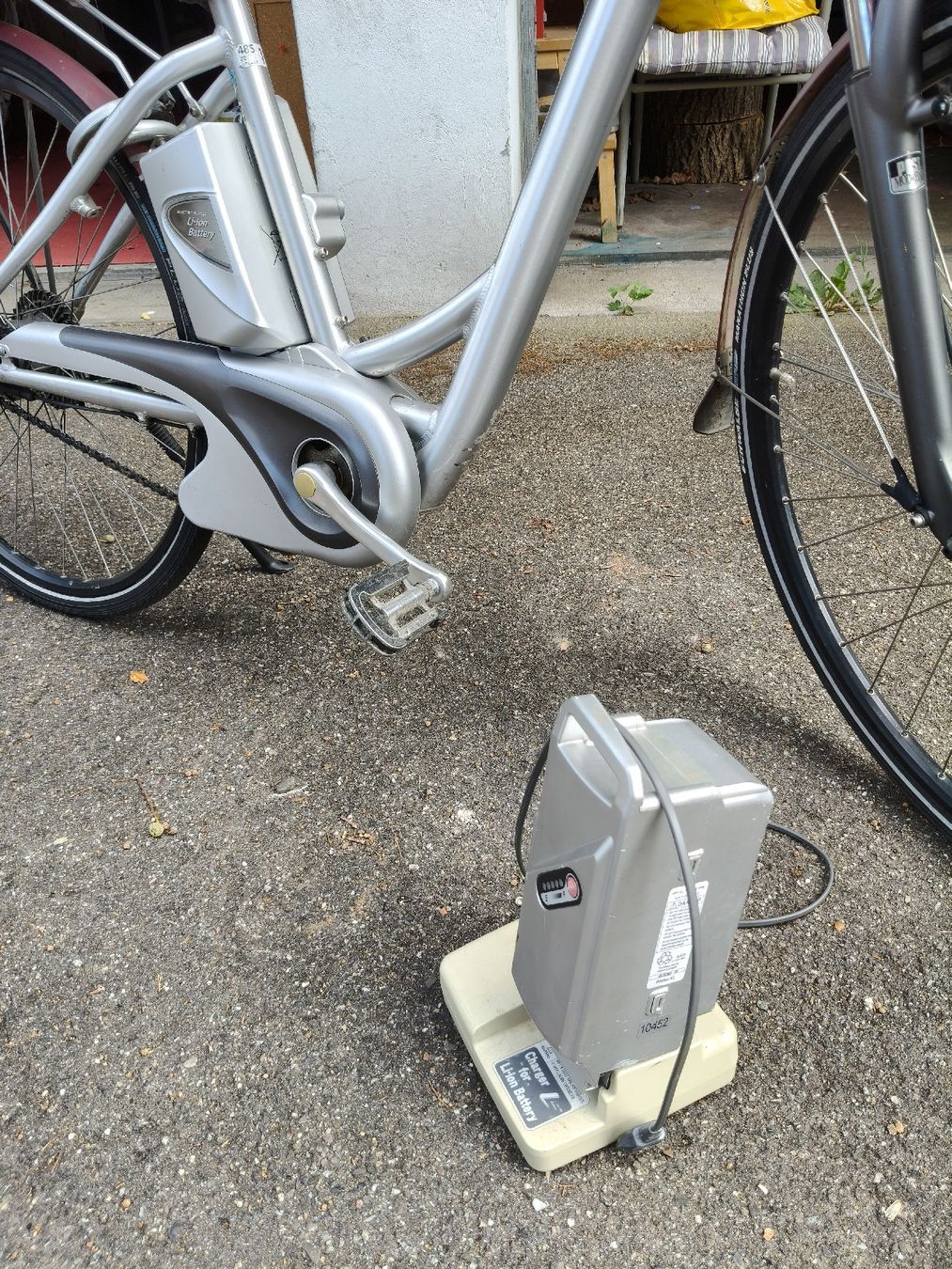 Flyer Biciclette: Flyer E-Bike Damen mit Ersatz Akku  – Usato da Basel venduto da set_5jlq 2