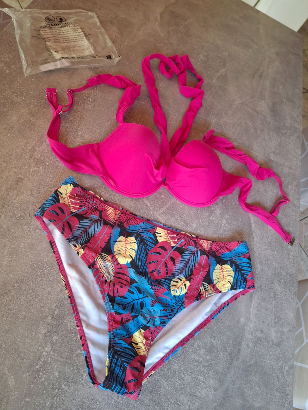 Badekleider & Bikinis: Maillot de bain 2 pièces - bikini taille XL – Neu und originalverpackt aus Villiers von san_jn5w