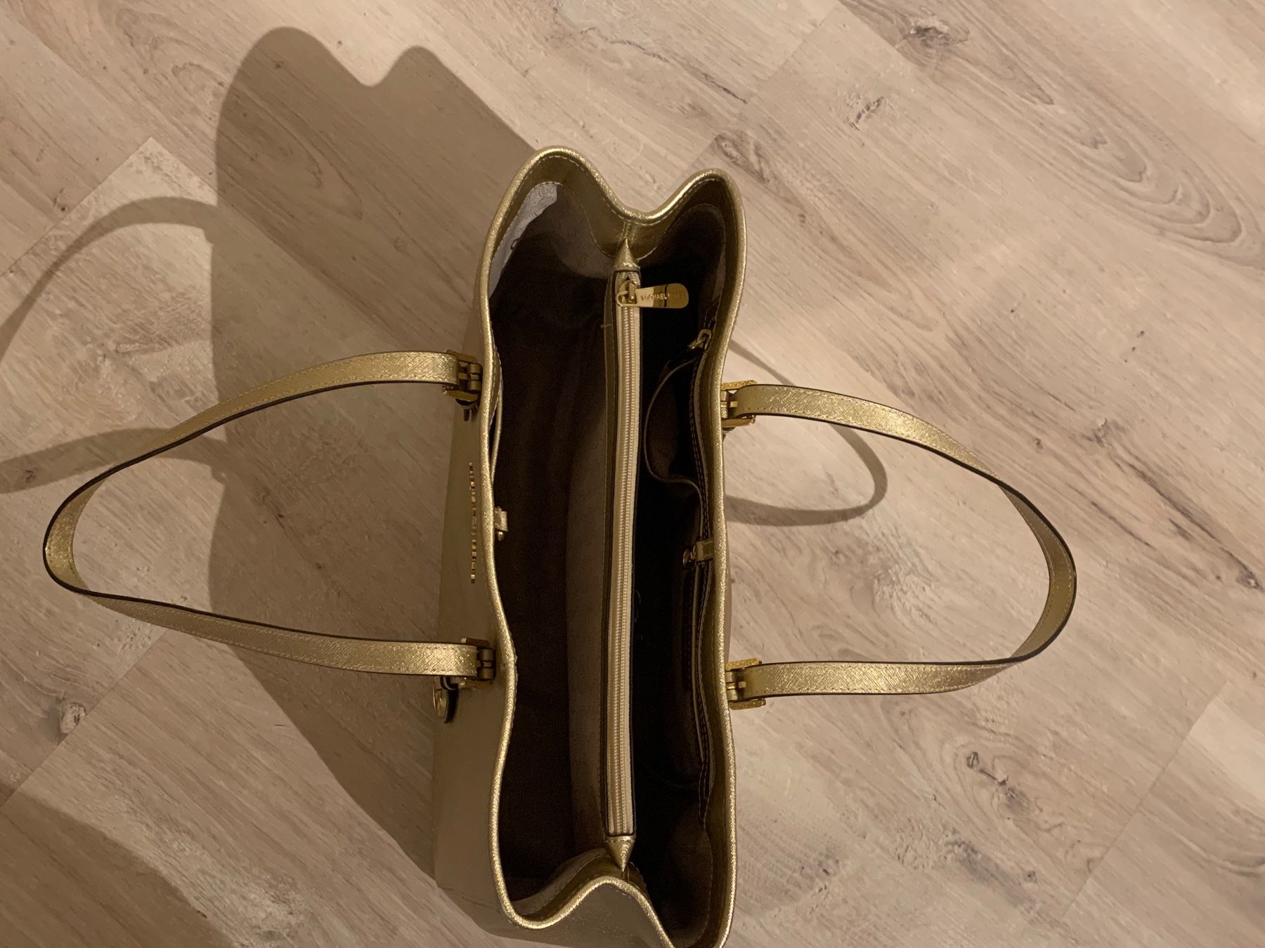 Michael Kors Borse da donna: Michael Kors Shopper, gold Farben – Usato da Nunningen venduto da silvermoon68 9