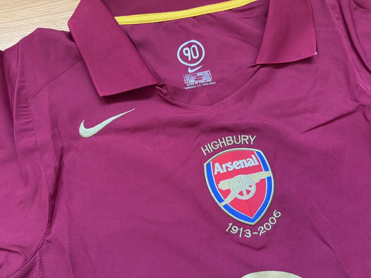 Arsenal Canottiere & Pantaloni: Retro Arsenal trikot – Nuovo (secondo la descrizione) da Zollikerberg venduto da dcapshop 1
