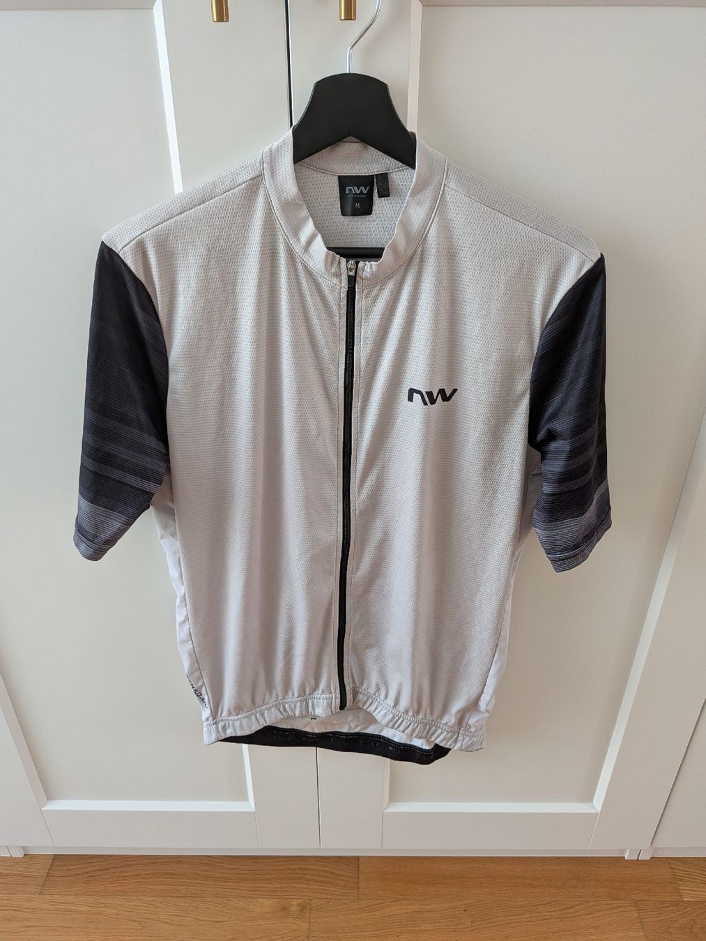 Northwave Canottiere & Pantaloni: Northwave Kurzarm Velojerseys Gr. M – Usato da Glattbrugg venduto da domiculix