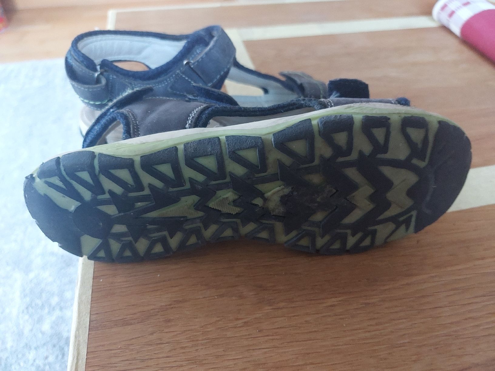 Schuhe für Jungen: Sandalen Grösse 35 – Gebraucht aus Landquart von Froneri 1
