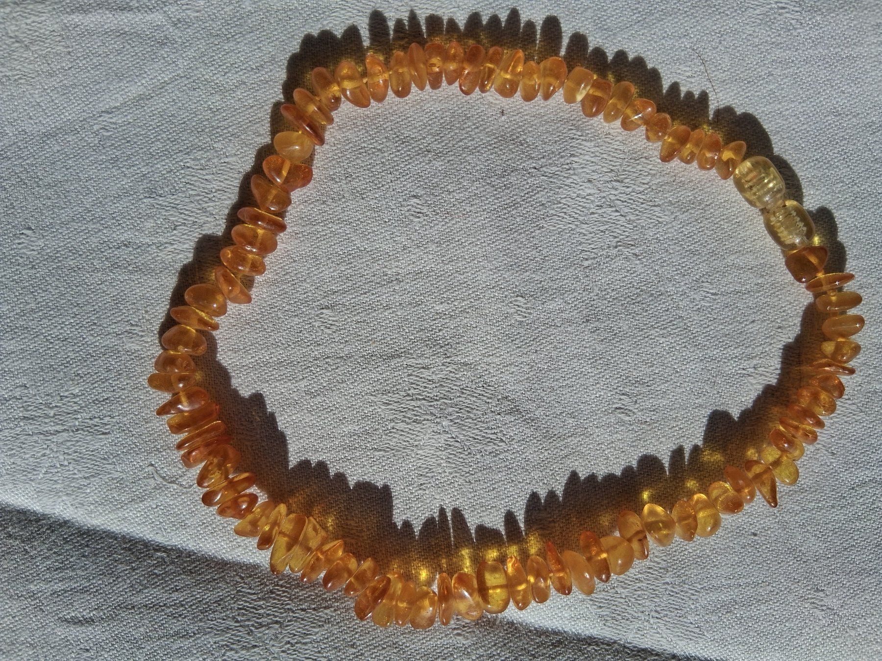 Catenine: Bernstein Babykette – Usato da Einsiedeln venduto da Anteli
