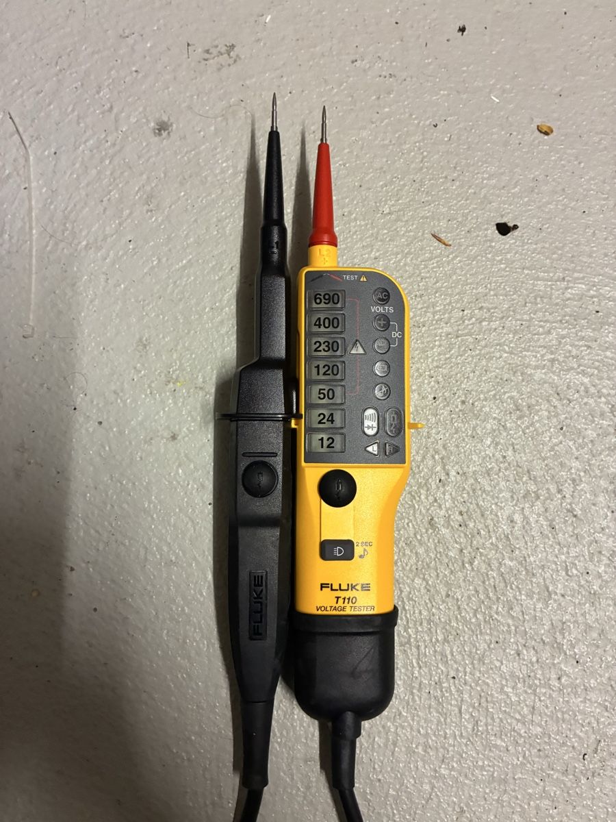 Fluke Misurare: Spannungsprüfer Fluke T110 – Usato da Holziken venduto da dar_v66p