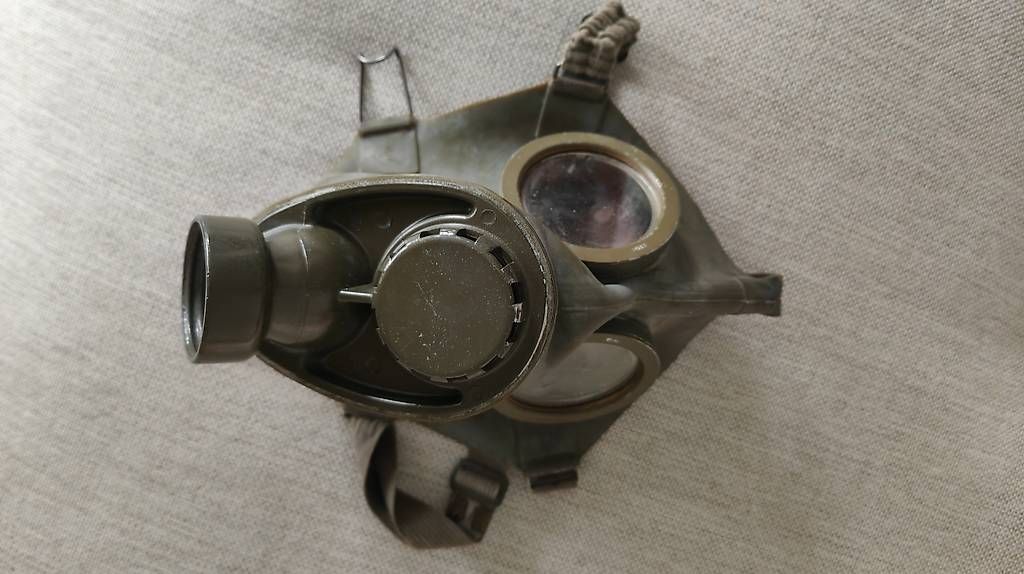 Maschere: Schweizer Armee maske in Behälter – Usato da Bülach venduto da lau_zd5m