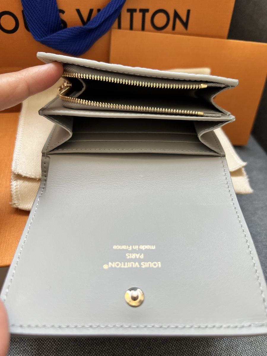 Louis Vuitton Portemonnaie: Louis Vuitton Capucines Tiny Portemnnaie - NEU – Neu und originalverpackt aus Amriswil von Austinn 7