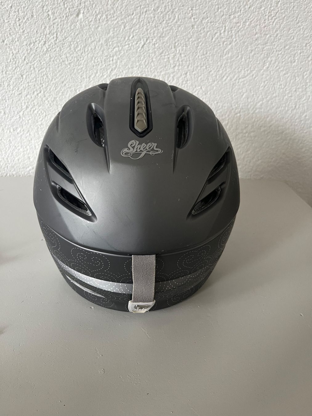 Giro Caschi: Damen Skihelm Giro, Grau Grösse M – Usato da Thürnen venduto da gue_c8yz 2