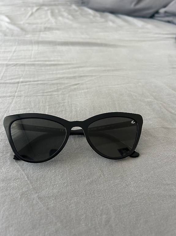 Prada Brillen & Gläser: Prada Sonnenbrille – Gebraucht aus Münsingen von klo_bvb2 1