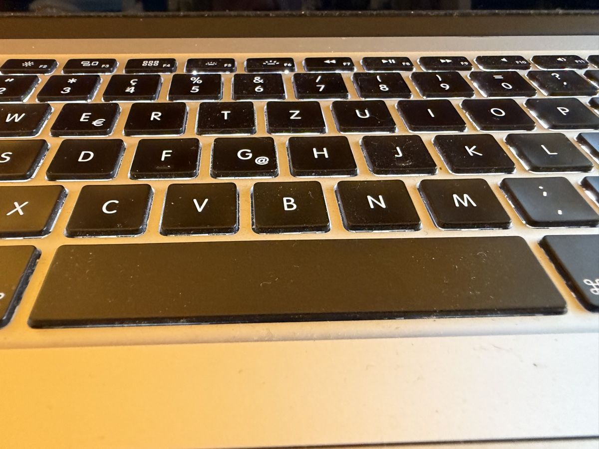 Apple Portables: MacBook pro 15 inch – D'occasion à Dulliken par Erfolgreich05 9