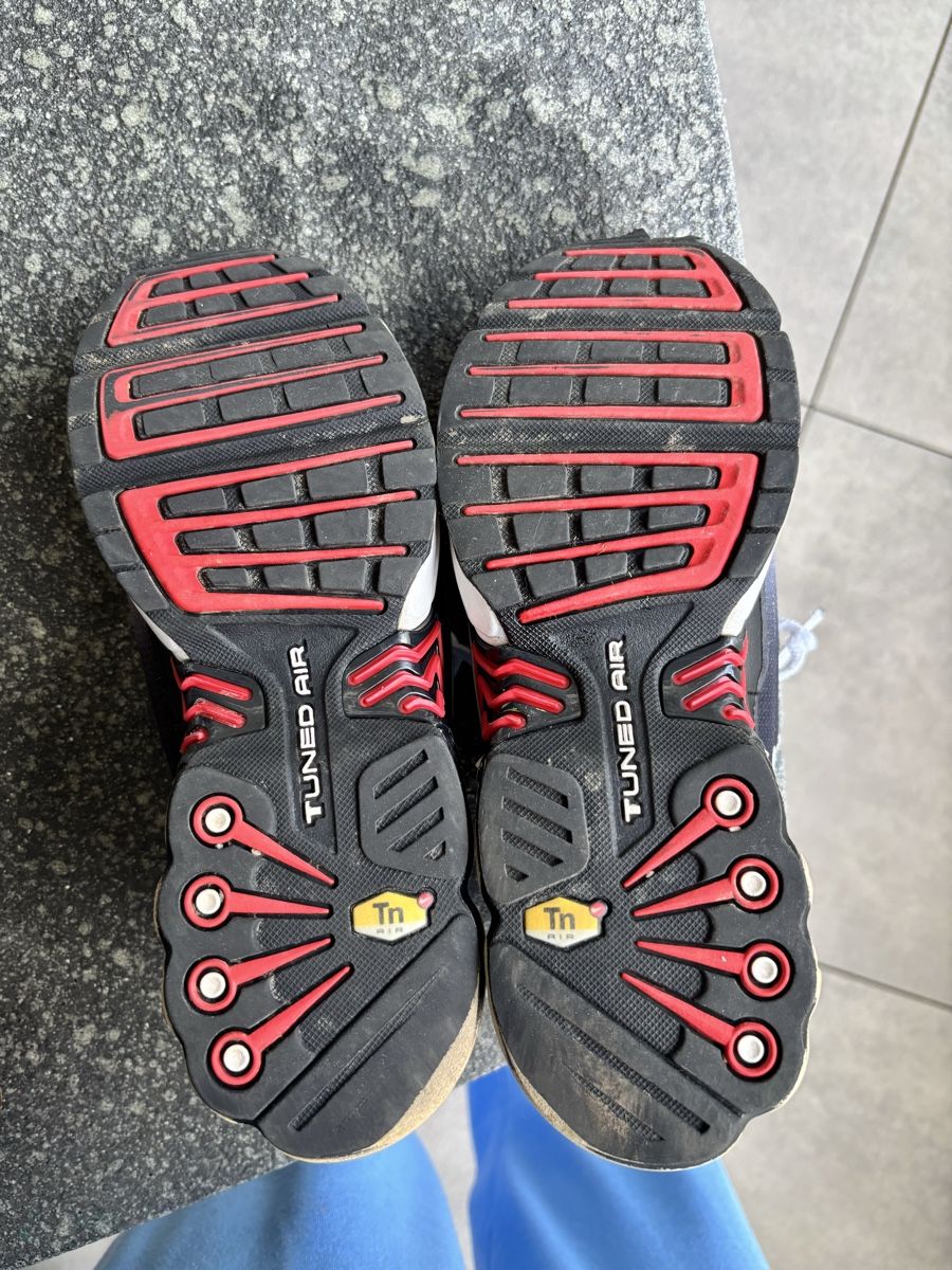 Nike Scarpe da uomo: Nike Air Max Plus Tn Grösse 41 gebraucht – Usato da Schattdorf venduto da natakara 6