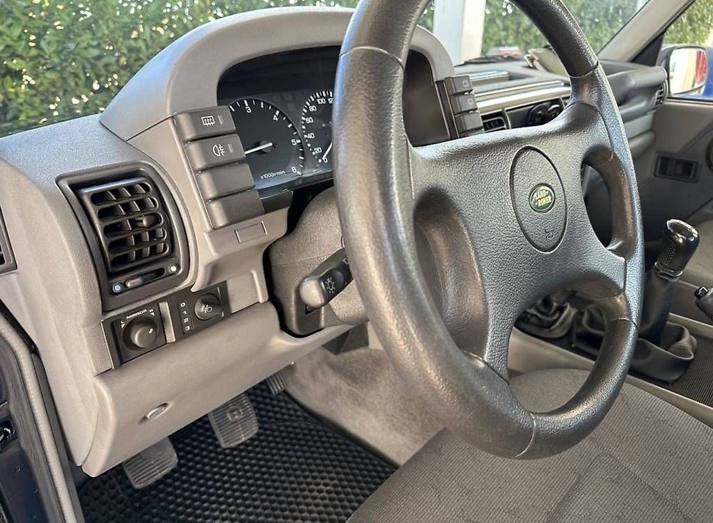 Land Rover Automobili: Land Rover Discovery 2.5 – Usato da Carabbia venduto da DENNY86 4