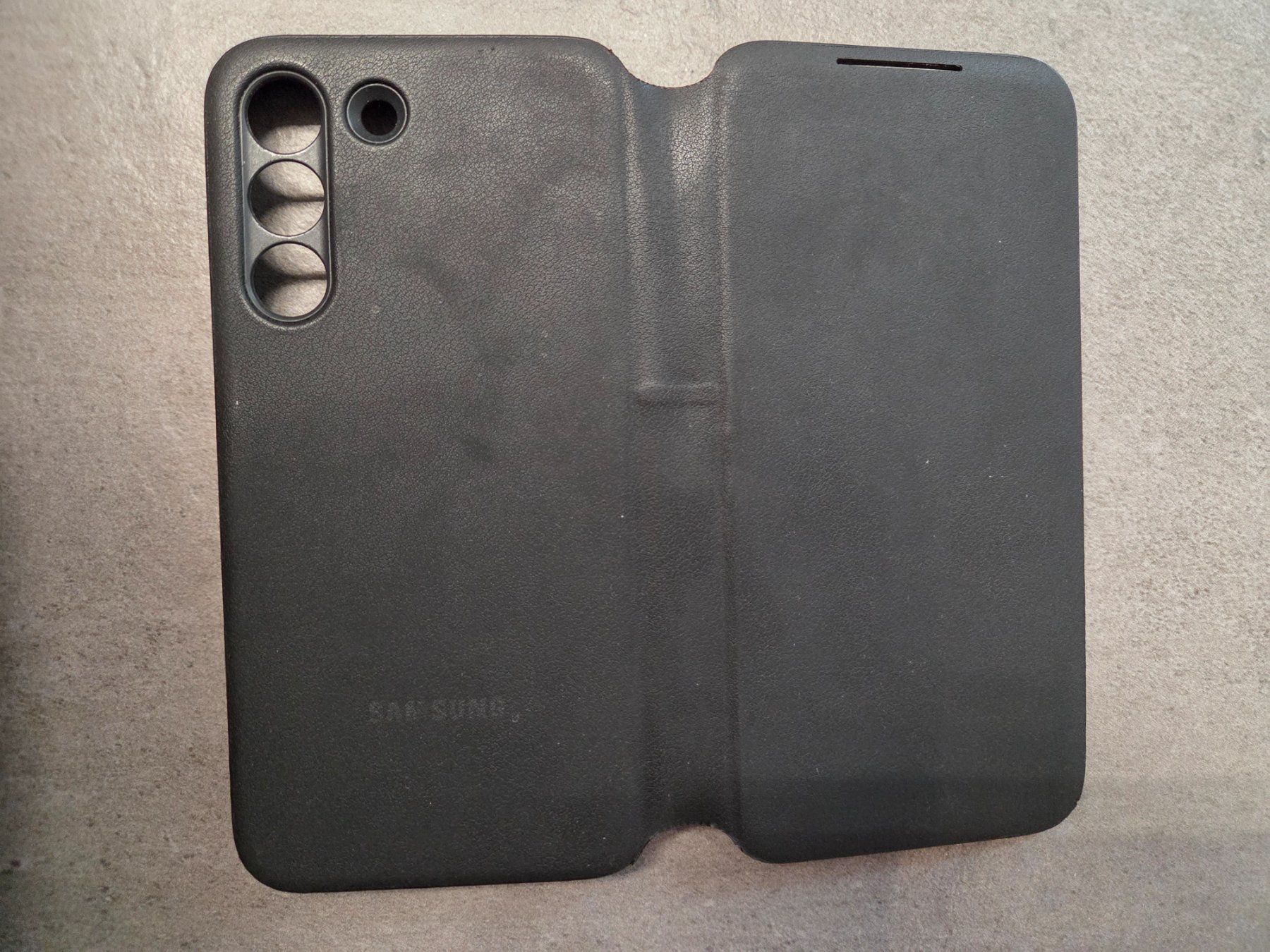 Samsung Cover & Protezioni schermo: Samsung S22 Case Smart LED View Cover – Usato da Stetten SH venduto da ExtremMIB