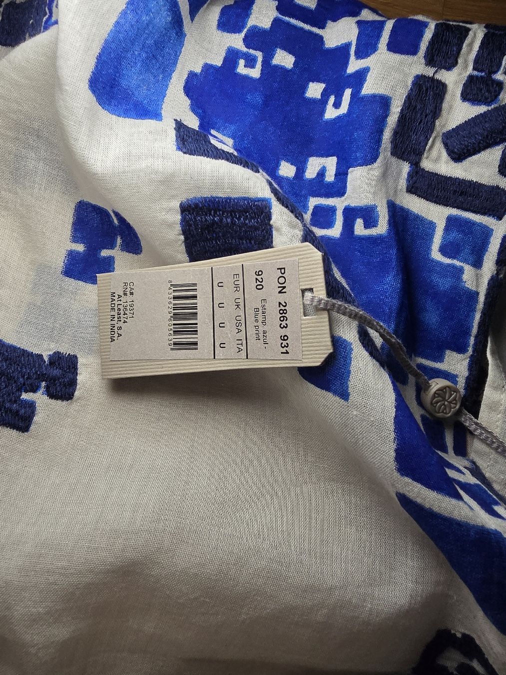 Sonstige Damenmode: Schickes Damen Ponchomit blauem Print, Einheitsgröße – Neu und originalverpackt aus Tecknau von Leni_SecondLove 3