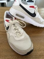 Nike Air Max Sneaker weiss schwarz rot gebrauchter Zustand