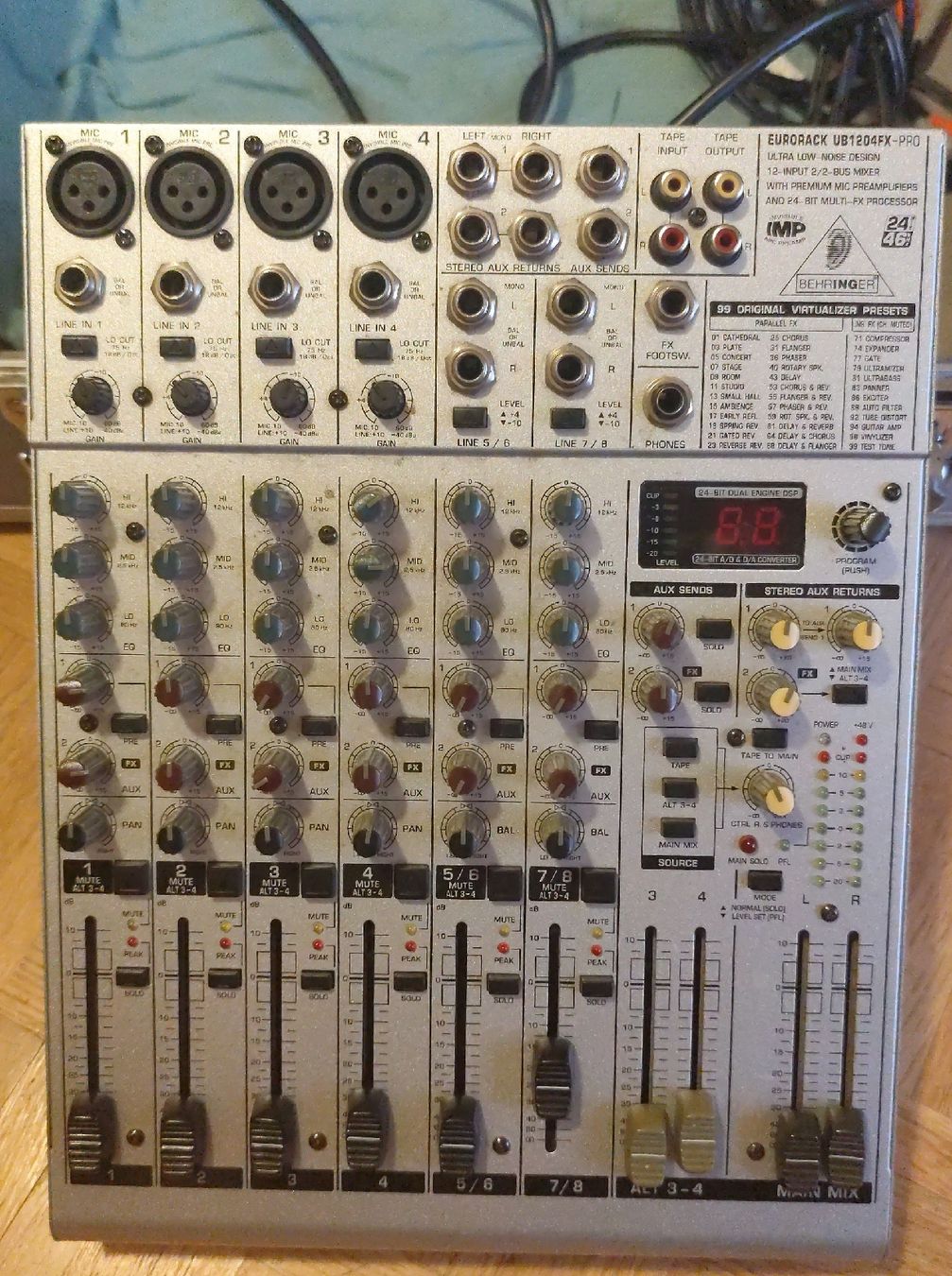 Behringer Mischpulte: Behringer EURORACK UB1204FX-PRO Mischpult – Gebraucht aus Nidau von lpilloud