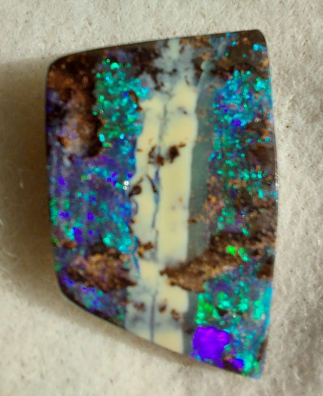 Pietre preziose: Boulder-Opal grün/blau 9.38ct – Nuovo (secondo la descrizione) da Klingnau venduto da Tamina5 3