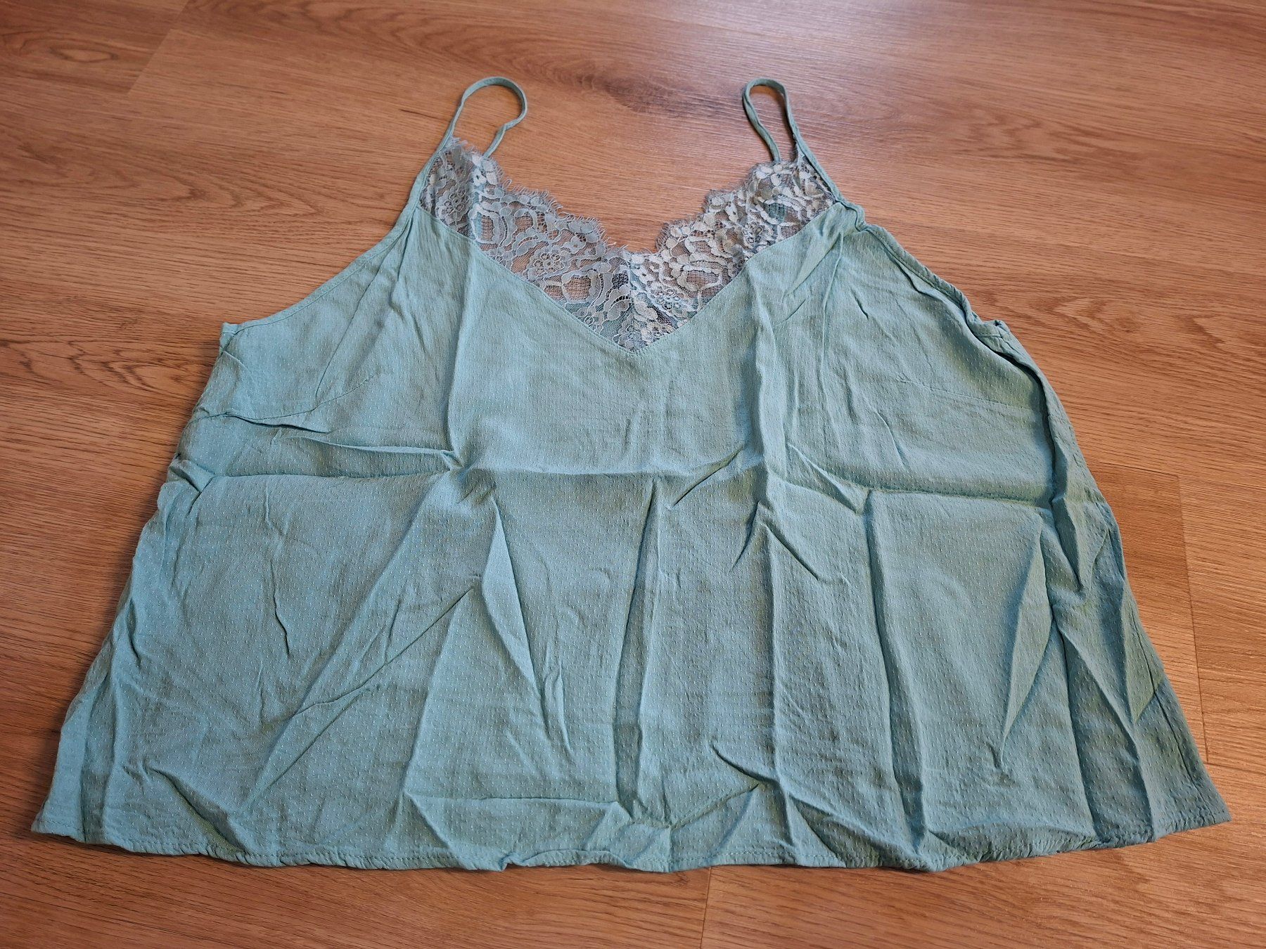 Vero Moda Top: Spitzentop hellblau – Usato da Oberwil/Dägerlen venduto da Dominique1606 1