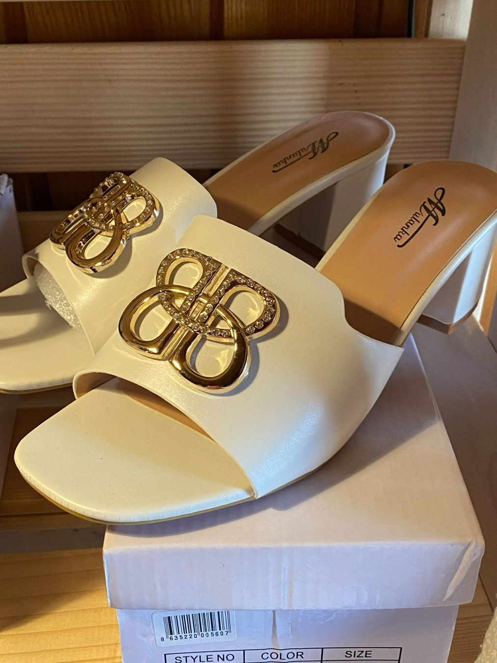 Scarpe da donna: Damen Sandalen, Weiss-Gold – Nuovo e nell'imballaggio originale da Meienried venduto da ManuelaBoutique 5