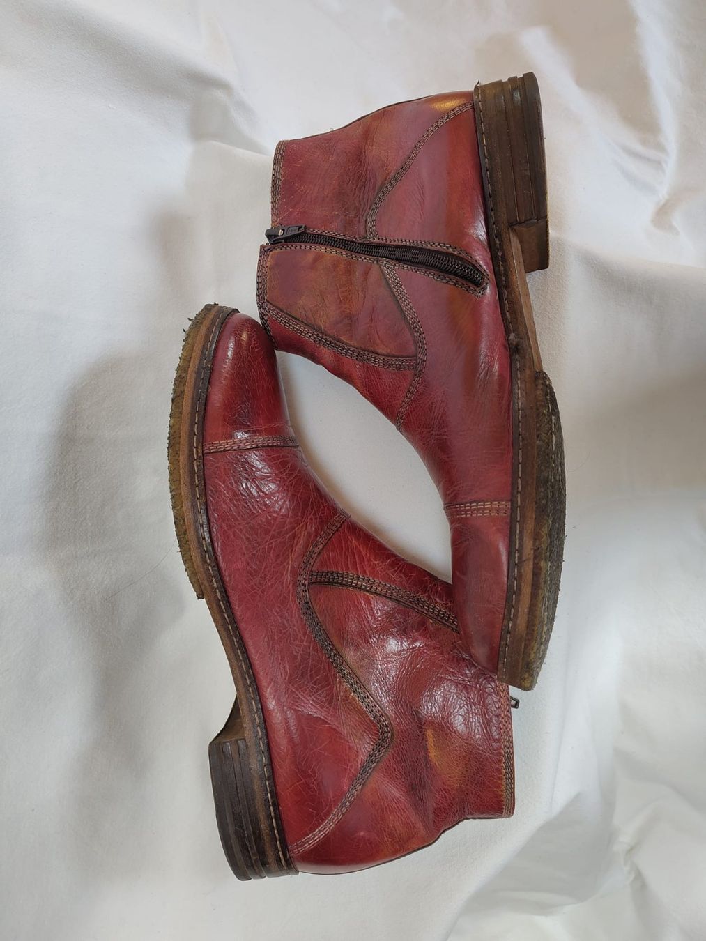 Scarpe da uomo: Rote Leder Herren-Stiefelette – Usato da Gümligen venduto da Clothing.and.Co 4