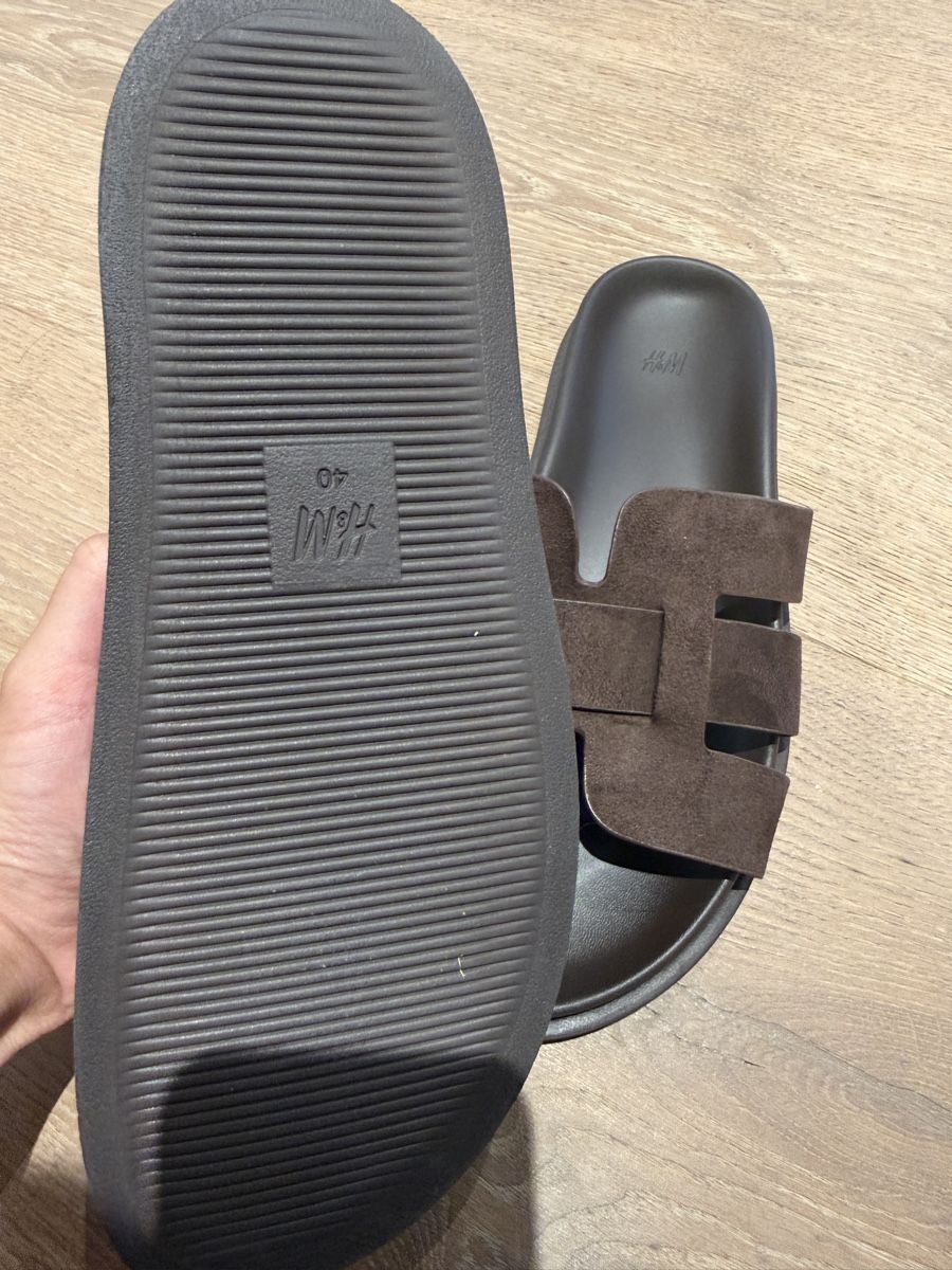 H&M Chaussures femmes: H&M Pantoletten Grösse 40 – Neuf (Voir description) à Oberentfelden par mir_6dfk 2