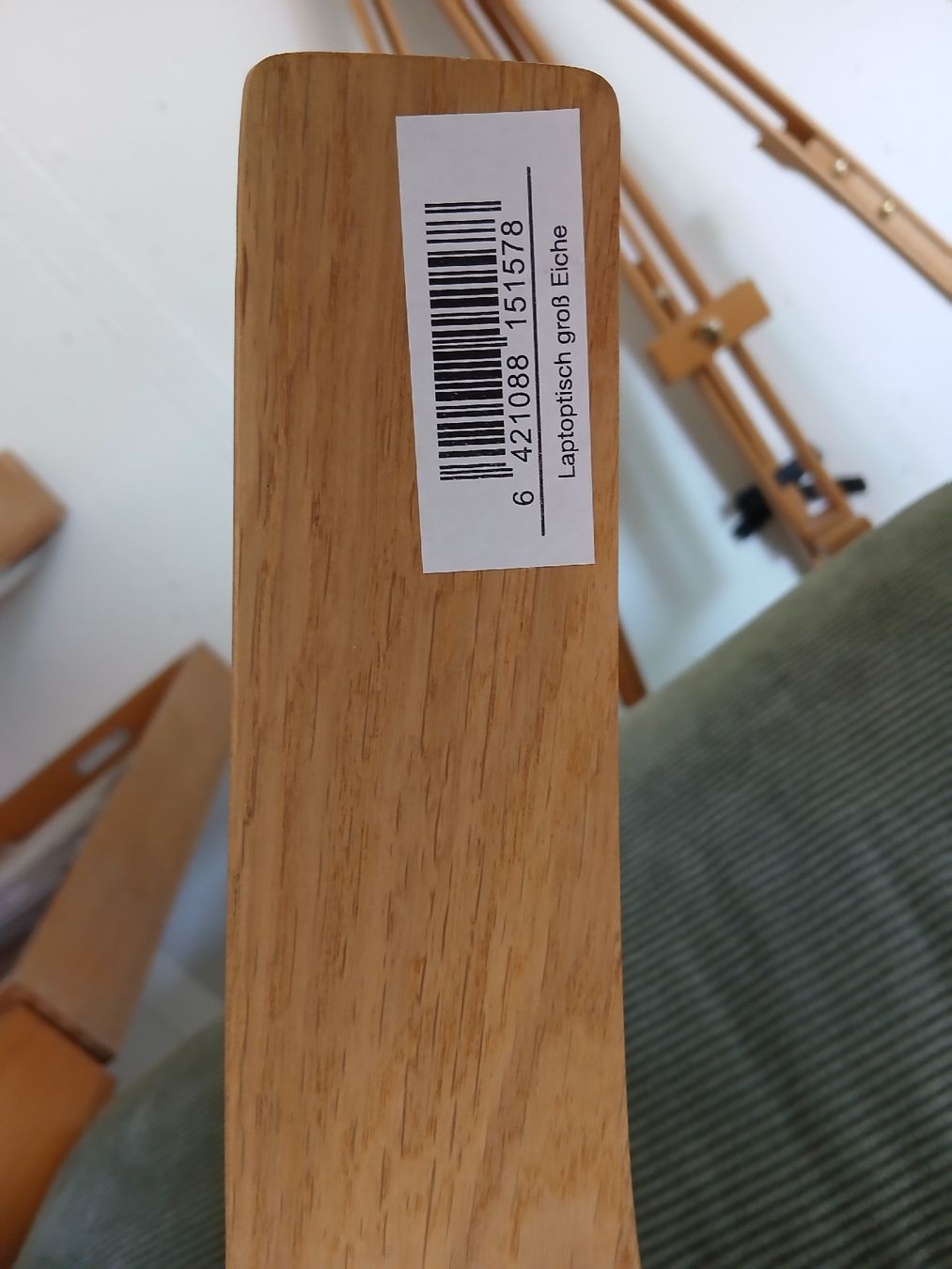 Tables: Design Laptoptisch Betttisch Jungholz Eiche – D'occasion à Zürich par pc2_tc9c 3